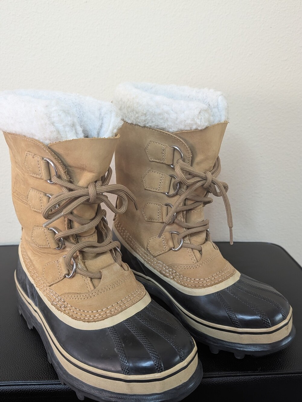 Sorel Caribou Snow Boots Women's Size 6 Tan Waterproof